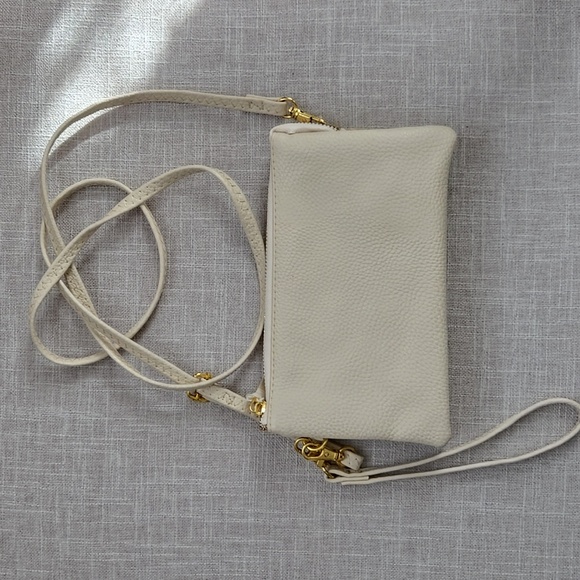 Lovely Cream-colored Small Handbag - Picture 3 of 13
